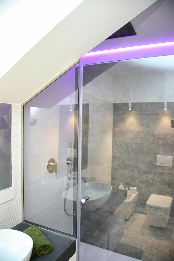 En Suite Bedroom Blue Moon ปิอาโนดิซอร์เรนโต ภายนอก รูปภาพ