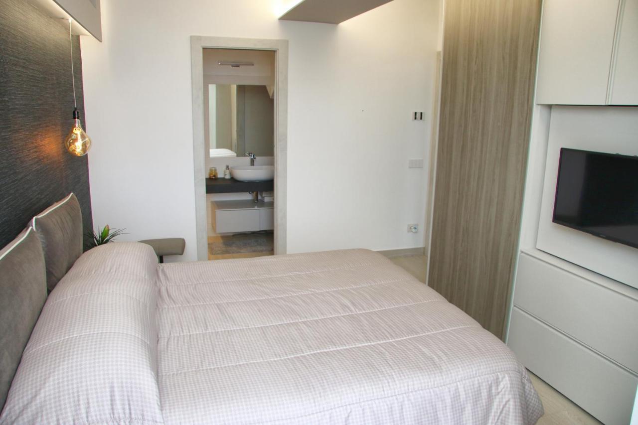 En Suite Bedroom Blue Moon ปิอาโนดิซอร์เรนโต ภายนอก รูปภาพ