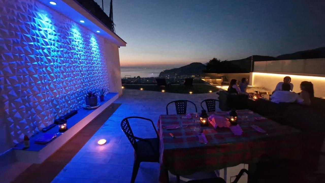 En Suite Bedroom Blue Moon ปิอาโนดิซอร์เรนโต ภายนอก รูปภาพ